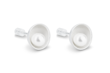 Pearl Amulet Studs - stříbrné náušnice pecky s říční perlou